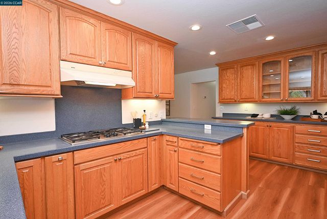 263 Croyden Dr, Pleasant Hill, CA 94523