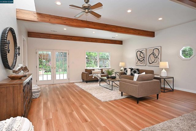 263 Croyden Dr, Pleasant Hill, CA 94523