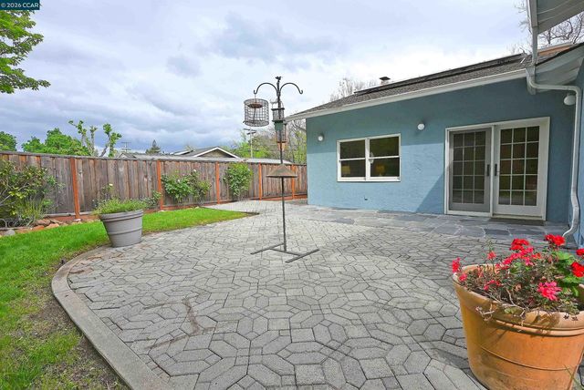 263 Croyden Dr, Pleasant Hill, CA 94523