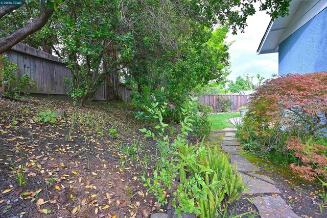 263 Croyden Dr, Pleasant Hill, CA 94523