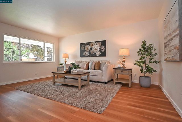 263 Croyden Dr, Pleasant Hill, CA 94523