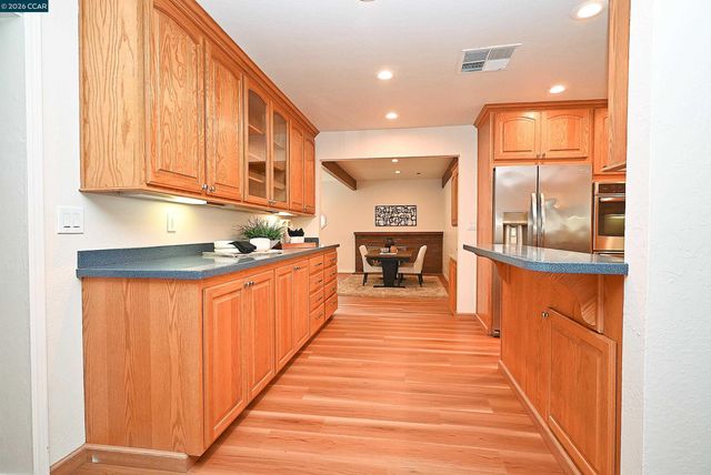 263 Croyden Dr, Pleasant Hill, CA 94523