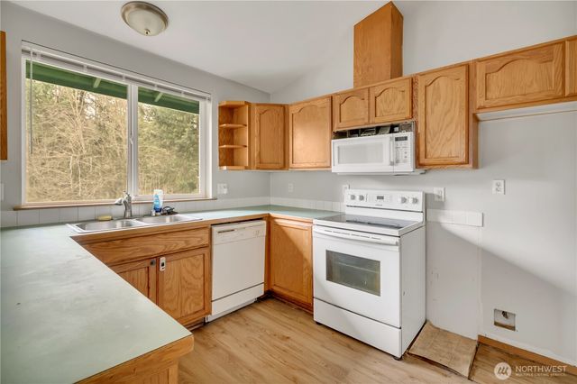 17301 W View Lane SE, Yelm, WA 98597