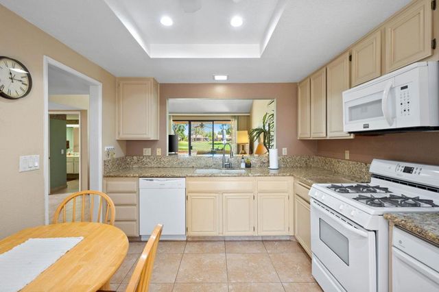 7614 Paseo Azulejo, Palm Springs, CA 92264