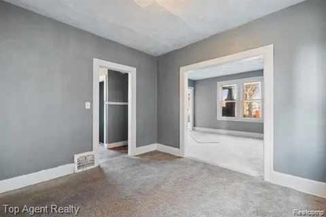 1939 W Grand Street, Detroit, MI 48238
