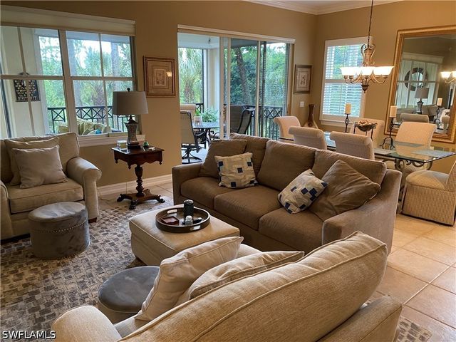 2662 Bolero DR 10-2, Naples, FL 34109