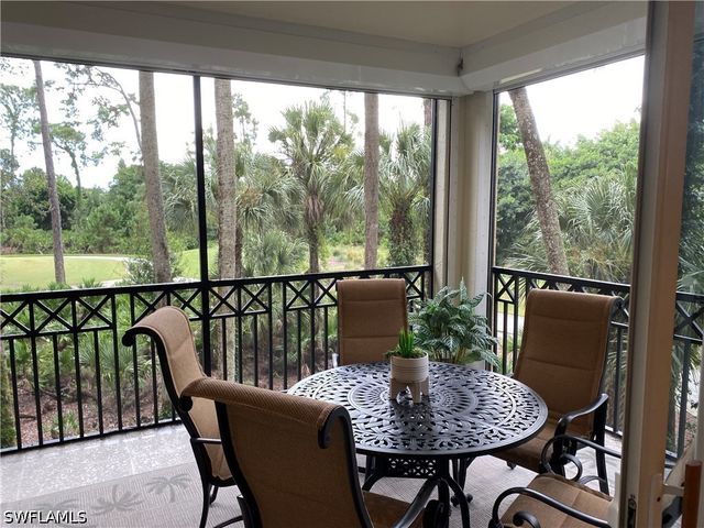 2662 Bolero DR 10-2, Naples, FL 34109