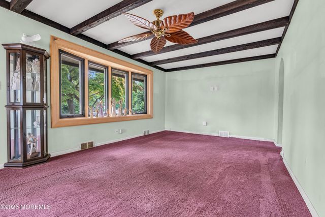 73 Locker Street, Beachwood, NJ 08722