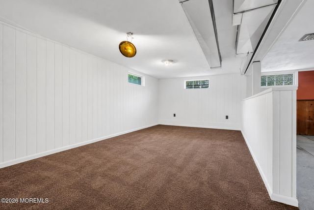 73 Locker Street, Beachwood, NJ 08722