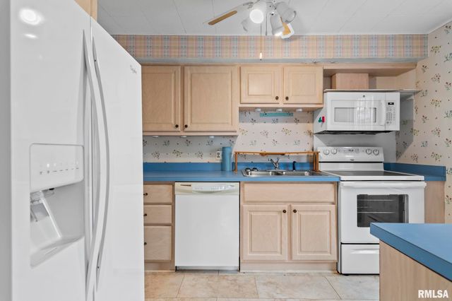 1315 W ASH Street, Springfield, IL 62704