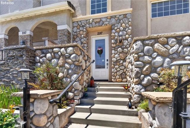297 Indiana, El Cajon, CA 92020