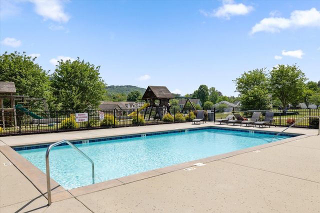 9651 Rookwood Circle, Ooltewah, TN 37363
