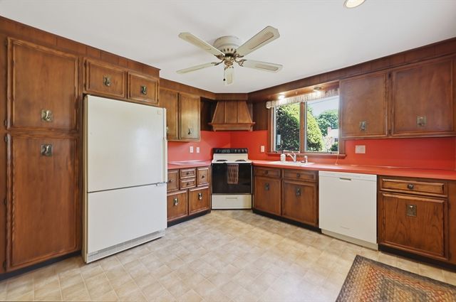 398 Salem Street, Wakefield, MA 01880