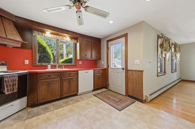 398 Salem Street, Wakefield, MA 01880