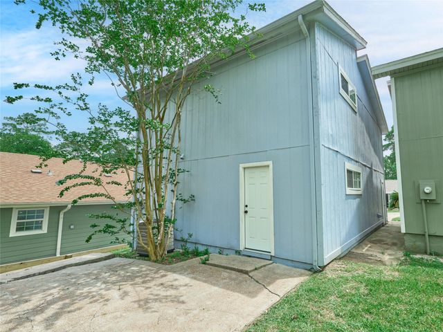 45 Harbour Row Drive, Coldspring, TX 77331
