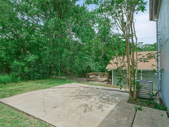 45 Harbour Row Drive, Coldspring, TX 77331