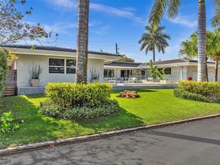 840 S Southlake Drive, Hollywood, FL 33019