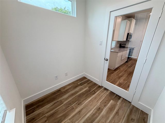 6047 Cebra St, Houston, TX 77091