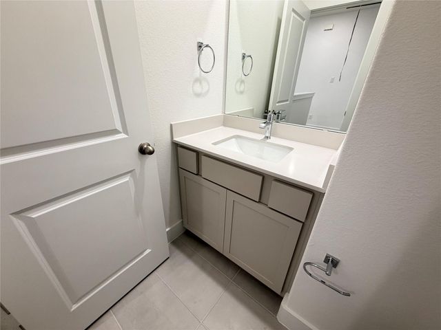 6047 Cebra St, Houston, TX 77091