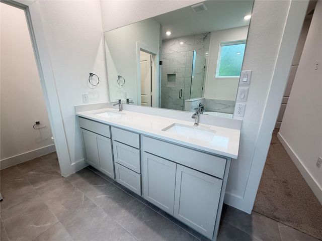 6047 Cebra St, Houston, TX 77091