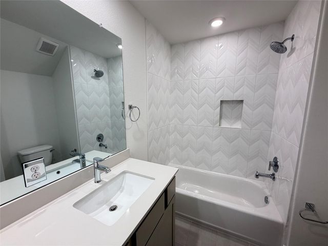 6047 Cebra St, Houston, TX 77091