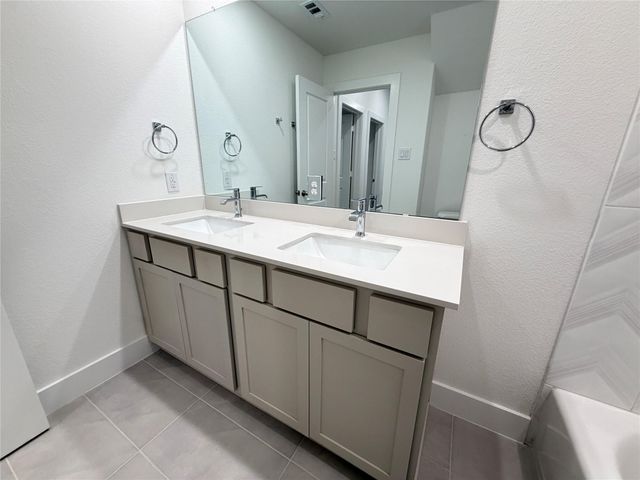 6047 Cebra St, Houston, TX 77091