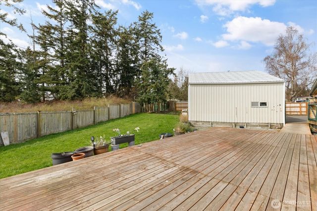 801 Walker Avenue, Oak Harbor, WA 98277