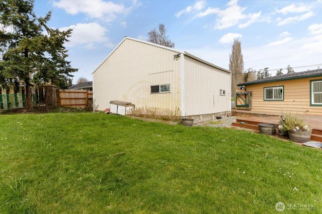 801 Walker Avenue, Oak Harbor, WA 98277