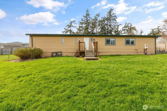 801 Walker Avenue, Oak Harbor, WA 98277