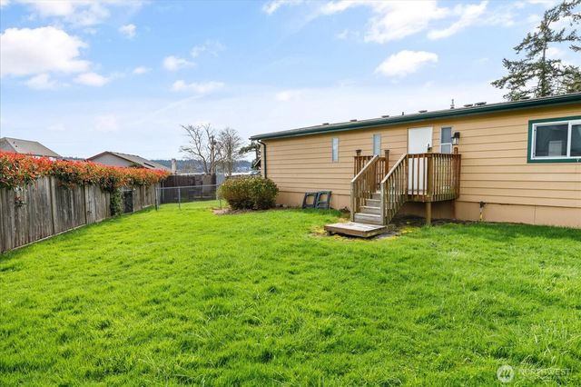 801 Walker Avenue, Oak Harbor, WA 98277