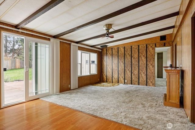 801 Walker Avenue, Oak Harbor, WA 98277