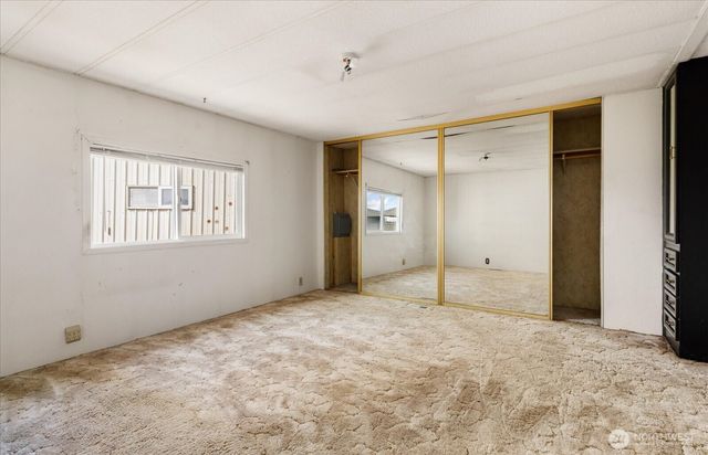 801 Walker Avenue, Oak Harbor, WA 98277