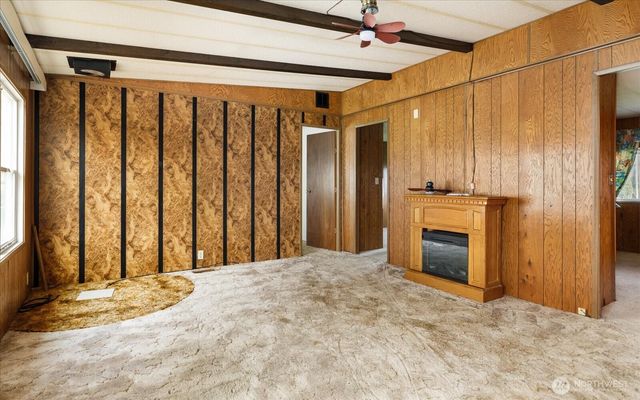 801 Walker Avenue, Oak Harbor, WA 98277