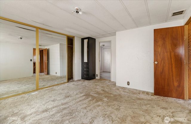 801 Walker Avenue, Oak Harbor, WA 98277