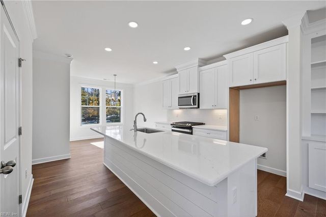 639 22nd ST A, Virginia Beach, VA 23451