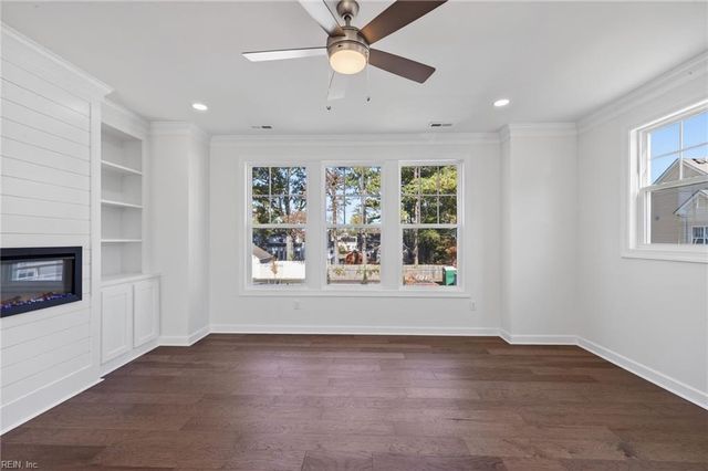 639 22nd ST A, Virginia Beach, VA 23451