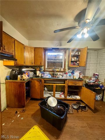 452 W Earle Avenue, Youngstown, OH 44511