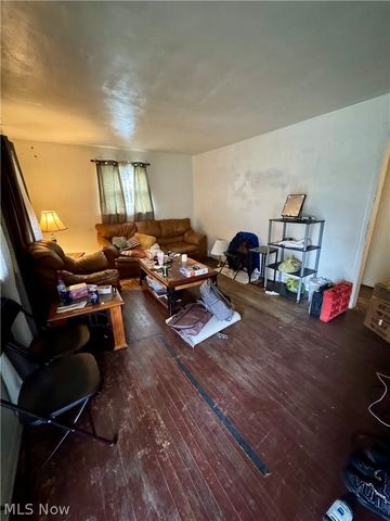 452 W Earle Avenue, Youngstown, OH 44511