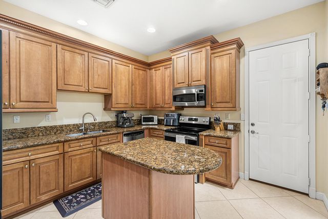 704 NW 83rd Place, Boca Raton, FL 33487