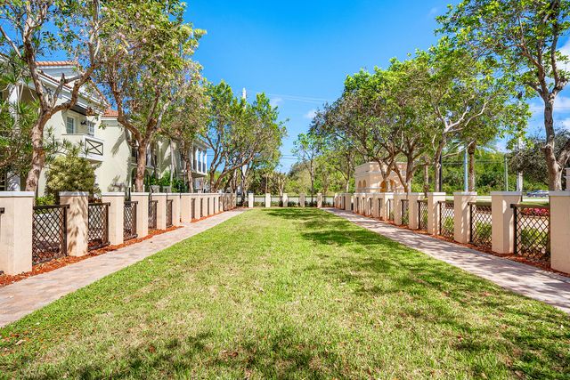 704 NW 83rd Place, Boca Raton, FL 33487