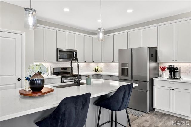 616 Walnut Woods Street, St Charles, MO 63301