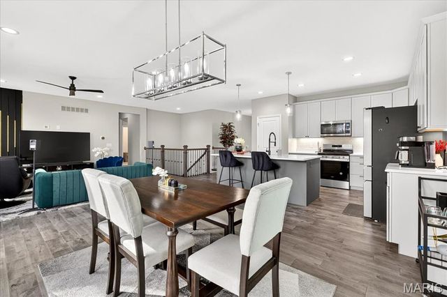 616 Walnut Woods Street, St Charles, MO 63301