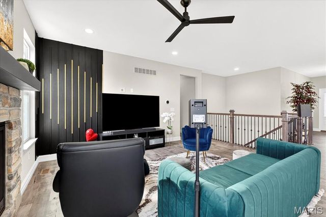 616 Walnut Woods Street, St Charles, MO 63301