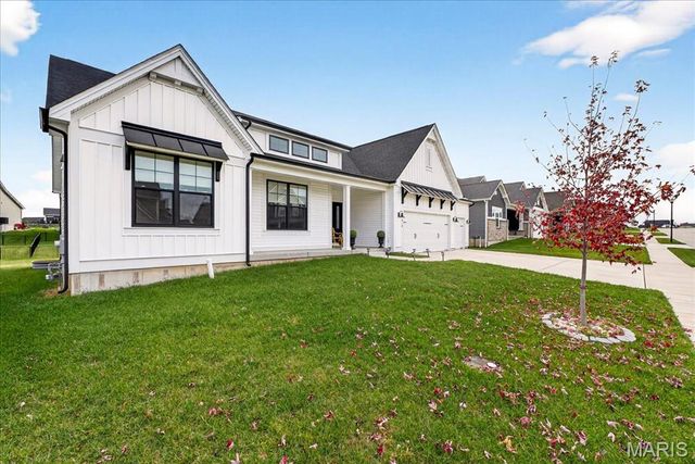 616 Walnut Woods Street, St Charles, MO 63301