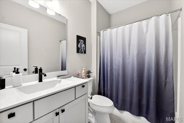 616 Walnut Woods Street, St Charles, MO 63301