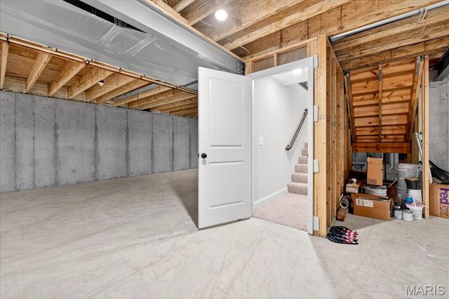 616 Walnut Woods Street, St Charles, MO 63301