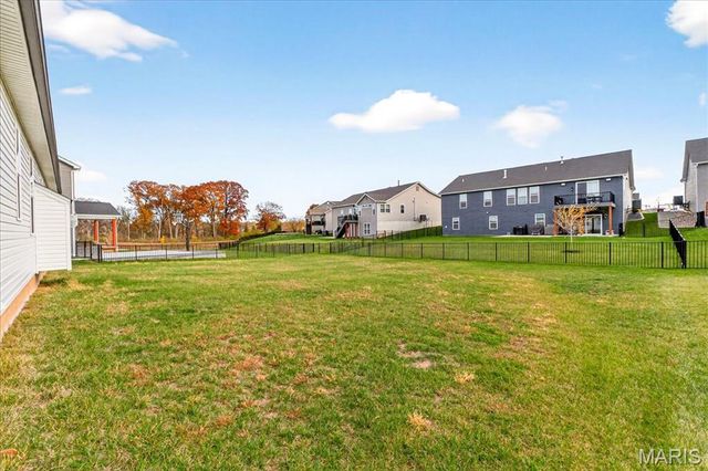 616 Walnut Woods Street, St Charles, MO 63301