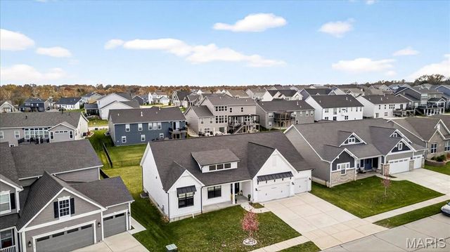 616 Walnut Woods Street, St Charles, MO 63301