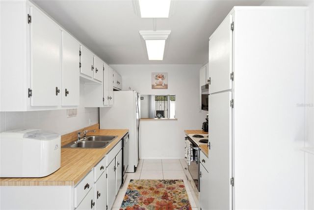 2062 SUNSET POINT ROAD 64, Clearwater, FL 33765