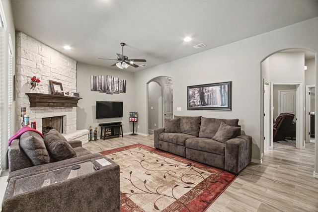 3907 Del Rio Court, Granbury, TX 76049
